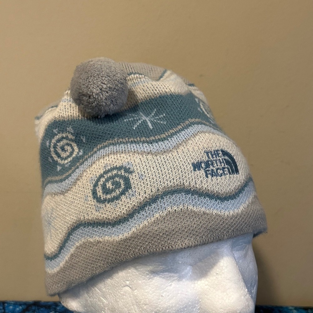 The North Face Beanie Hat Blue Grey Snowflake Swirl Pom Pom Made in Canada M/L
